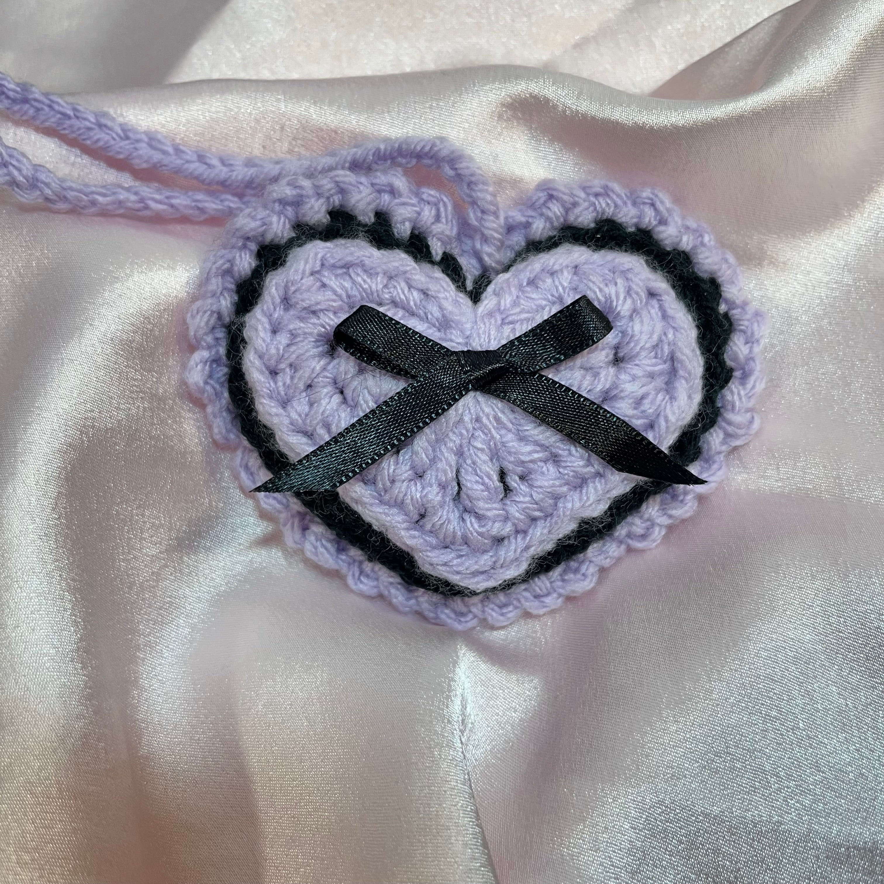 Sweetheart Charm Keychain (Lavender/Black)