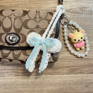 Sugar Bow Keychain (Cream/Baby Blue)