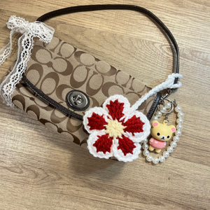 Daisy Dream Keychain (White/Dark Red)