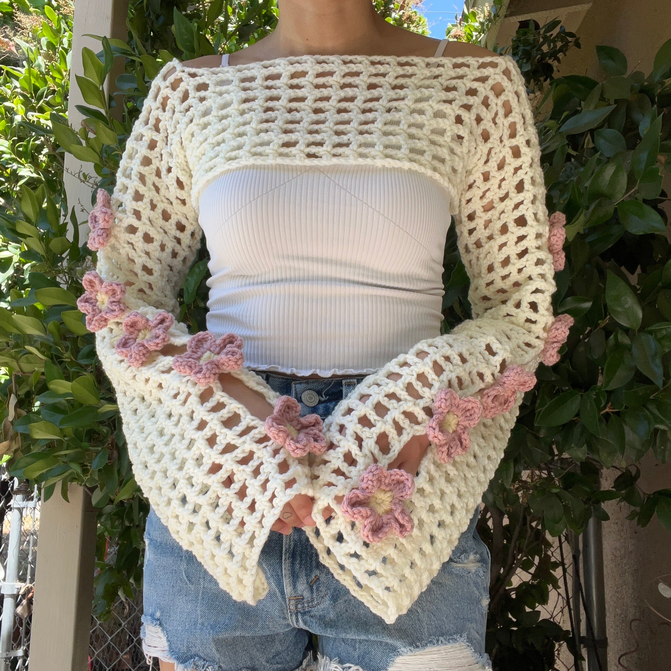 Oopsie Daisy Bolero Shrug (Cream/Rose Pink)