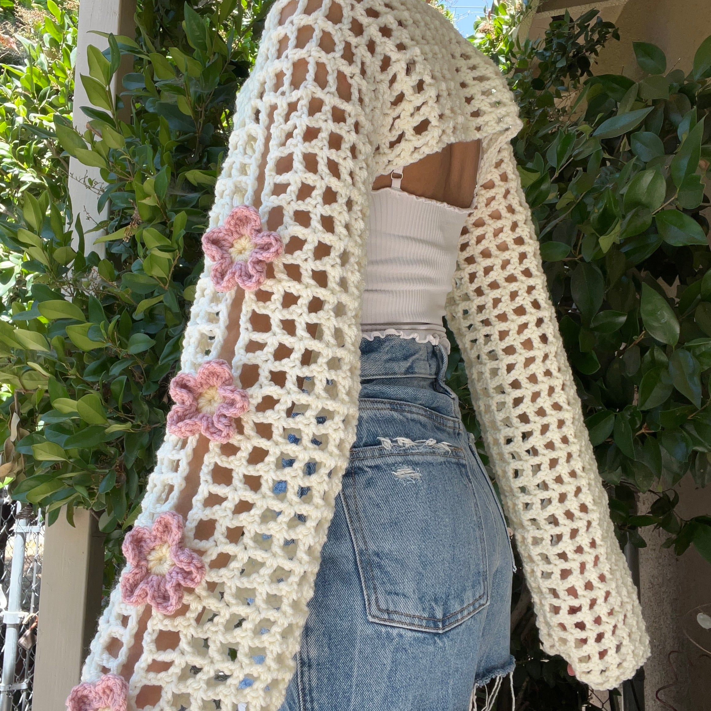 Oopsie Daisy Bolero Shrug (Cream/Rose Pink)